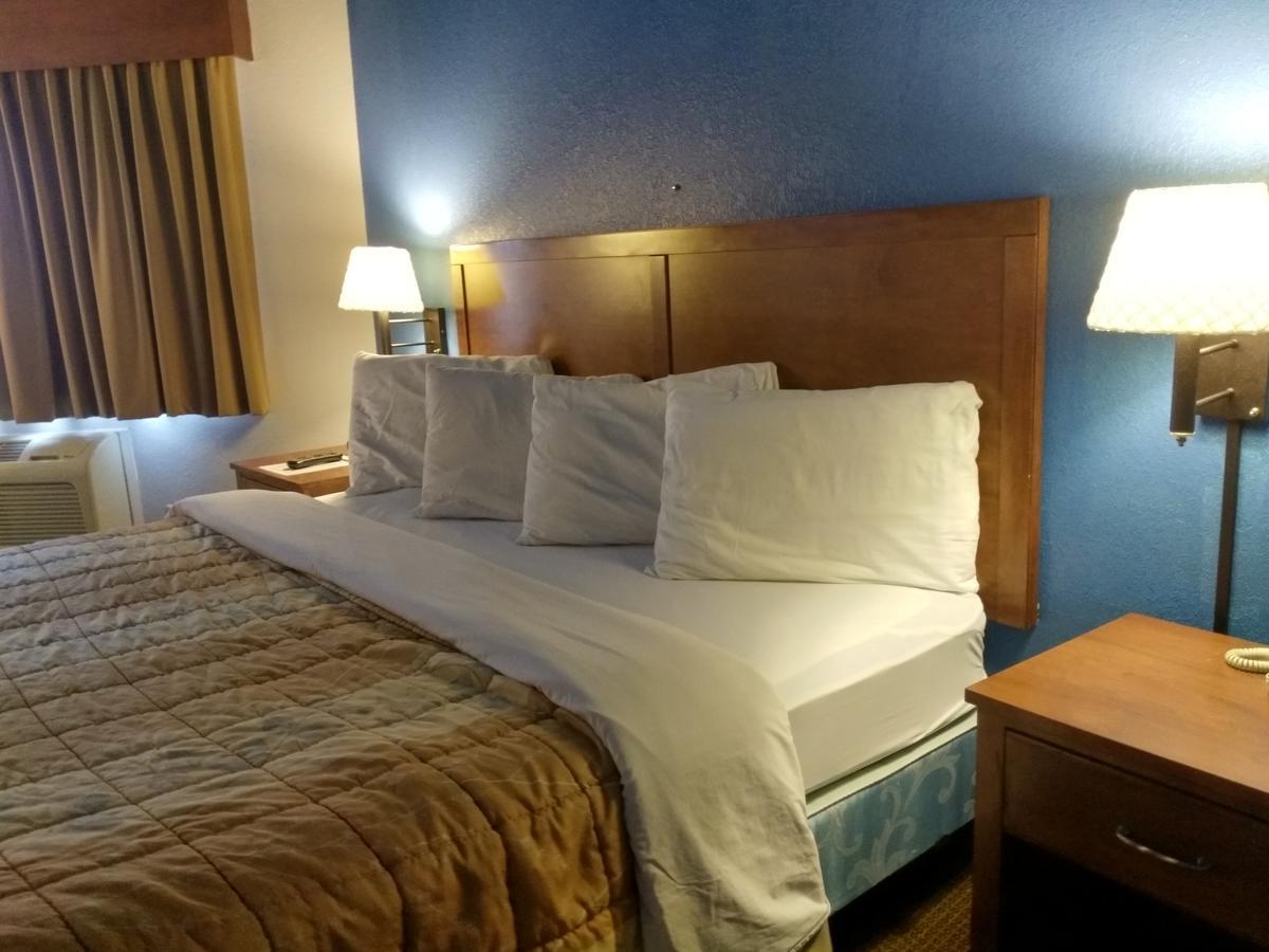Madelia Hotel & Suites Екстериор снимка